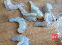 虾仁西芹腰果的做法图解2