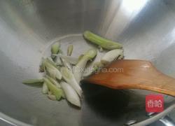 葱爆海参的做法图解4
