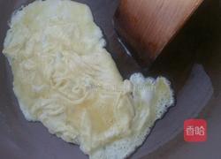 大酱炒鸡蛋的做法图解3