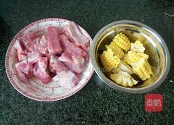 排骨薏米汤的做法图解2