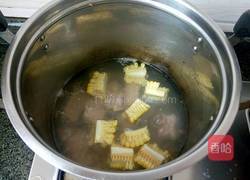 排骨薏米汤的做法图解4