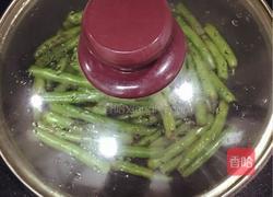 豆瓣酱炒刀豆的做法图解5