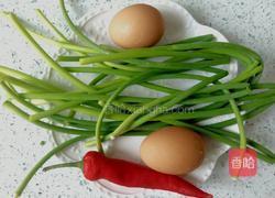 素炒蒜苔的做法图解1