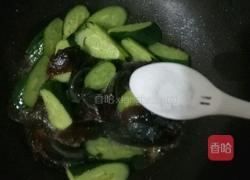 黄瓜炒皮蛋的做法图解7