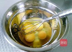 青椒煎鸡蛋的做法图解3