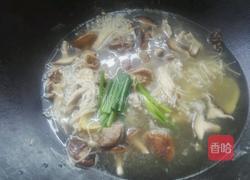 双菇滚鸭汤的做法图解7