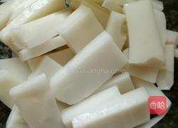 白菜炒年糕的做法图解1