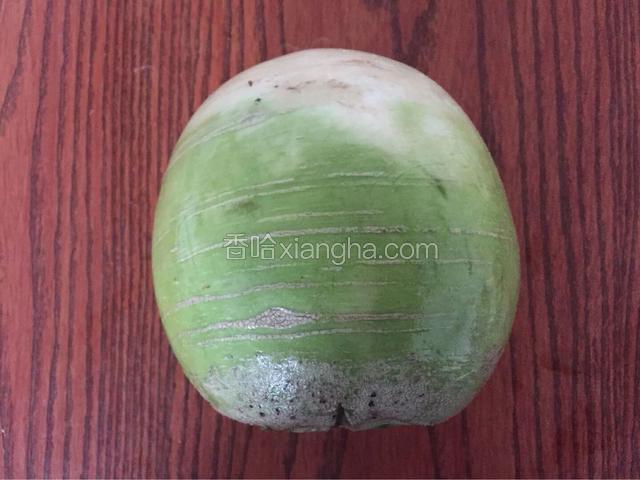 大萝卜一个洗净