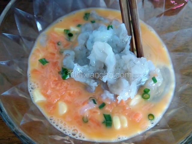 全部放入鸡蛋液里