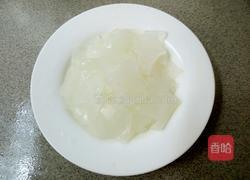 鱼干小炒水晶皮的做法图解1