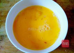 鸡蛋西红柿木耳的做法图解3