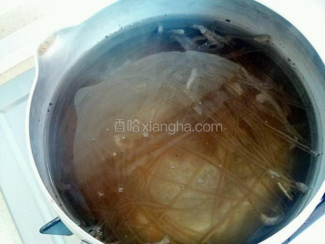 用温水泡软备用