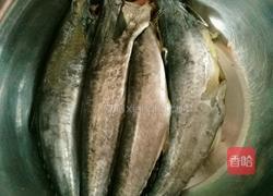 鱼罐头的做法图解1