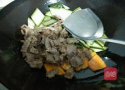 黄瓜炒牛肉的做法图解5