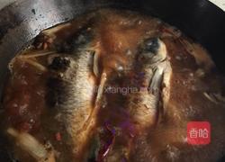 酱炖鲫鱼的做法图解6