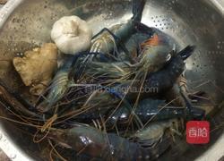 口味龙虾的做法图解1