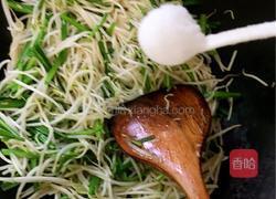 韭菜豆芽的做法图解6