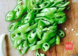 青椒炒香干的做法图解3