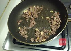 酸菜炒肉末的做法图解3