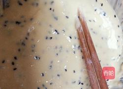 电高压锅版黑芝麻红枣蛋糕的做法图解6