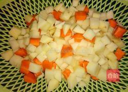 香辣土豆块的做法图解1