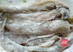 椒盐龙头鱼的做法图解3