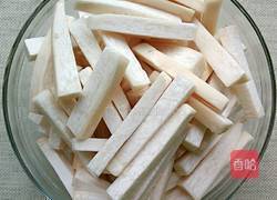 杏鲍菇炒腊肉的做法图解1