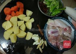 新疆沙湾大盘鸡的做法图解2