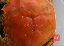 螃蟹沾辣酱的做法图解4