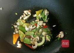 西葫芦炒香菇的做法图解4