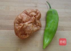 辣椒炒面筋的做法图解1