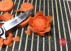 胡萝卜玫瑰花的做法图解7