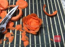 胡萝卜玫瑰花的做法图解8