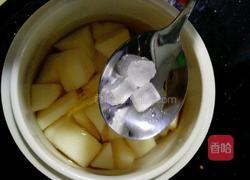 冰糖炖雪梨的做法图解5