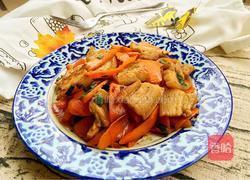 胡萝卜炒五花肉的做法图解8