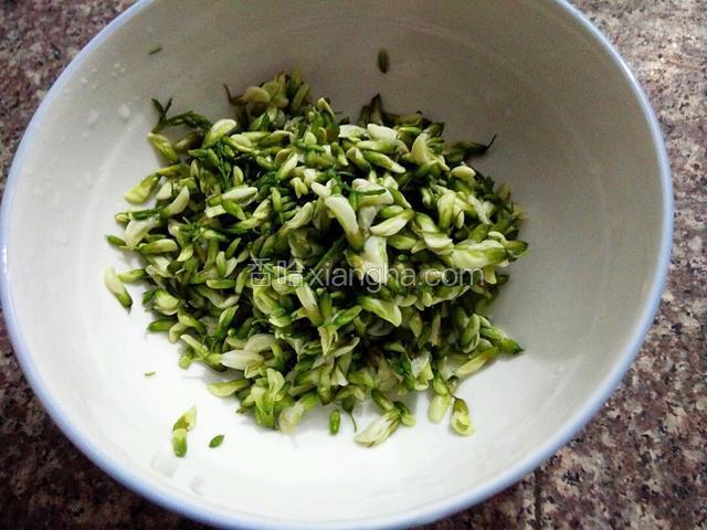 洗净放大碗里