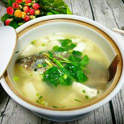 罗非鱼豆腐煲的做法[图]