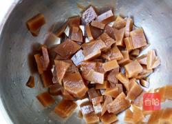 玫瑰大头菜炒辣椒的做法图解1