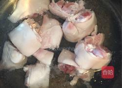 花生猪手煲的做法图解3