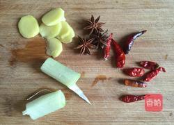 花生猪手煲的做法图解4