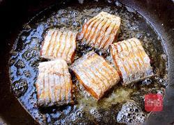 椒盐鱼块的做法图解4