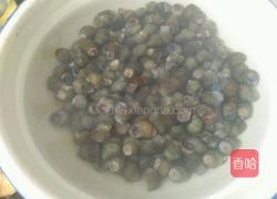 辣炒田螺的做法图解1