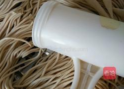 凉拌莜麦面的做法图解2