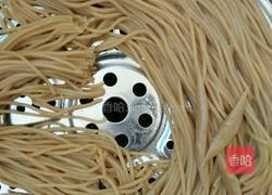 凉拌莜麦面的做法图解3