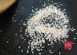 芝麻松仁汤圆的做法图解4