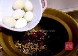 益母草鹌鹑蛋汤的做法图解4