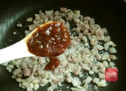 鸡蛋肉丁贝壳粉的做法图解9