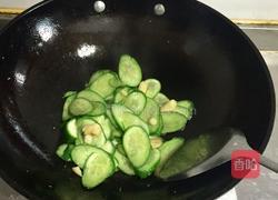 蒜炒青瓜片的做法图解6