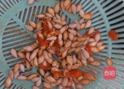 炒南瓜子的做法图解1