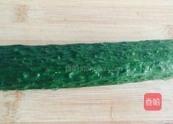 油泼黄瓜的做法图解1